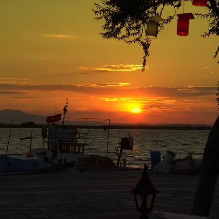 Ra * Altinova (Ayvalik)